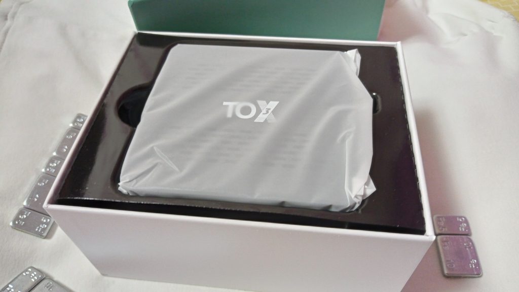Распаковка TOX 3