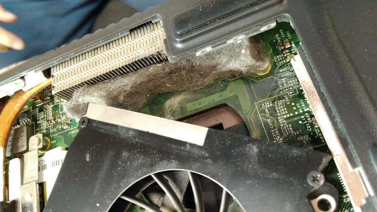 Чистка от пыли ноутбука